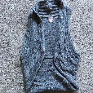 Knit vest